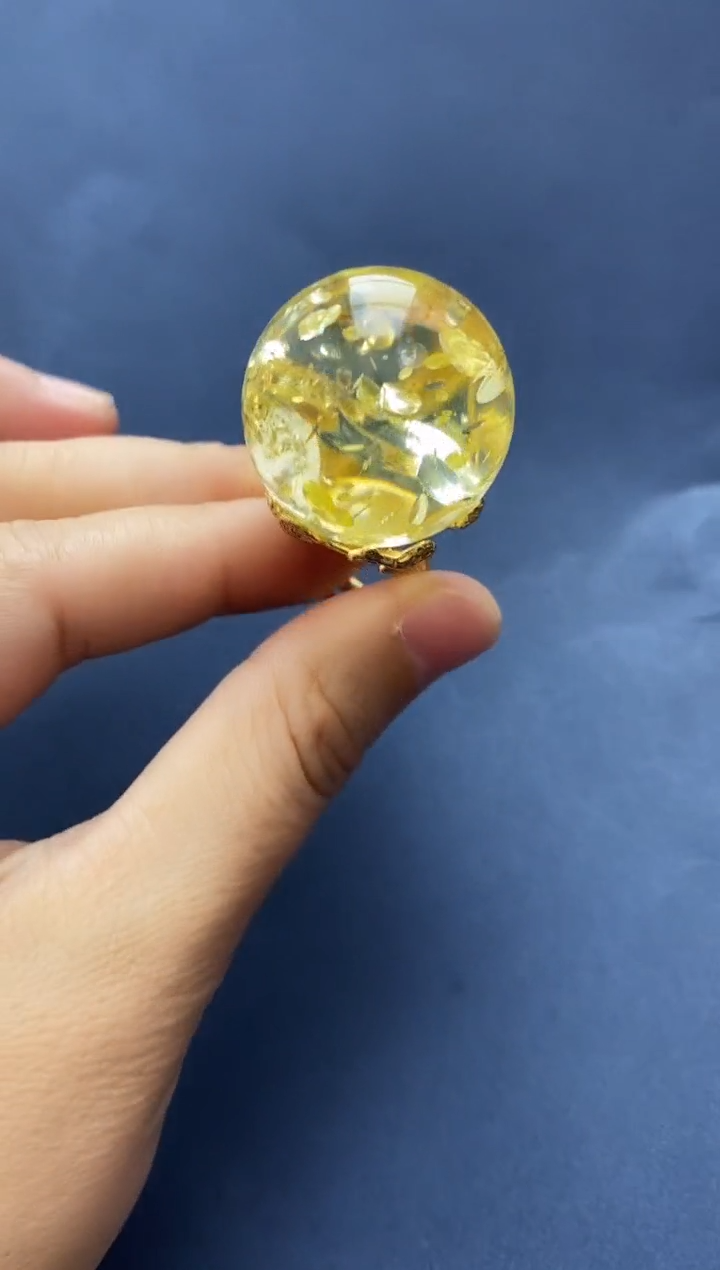 裸石琥珀未镶嵌戒指