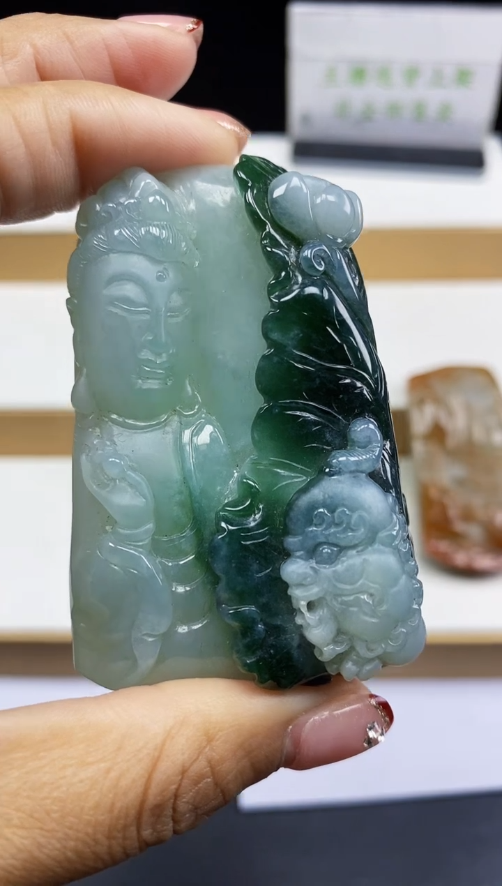 【闪购商品】翡翠颈饰未镶嵌翡翠A货