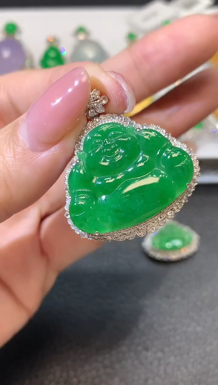 【闪购商品】翡翠吊坠(不含链)18K金镶嵌A69