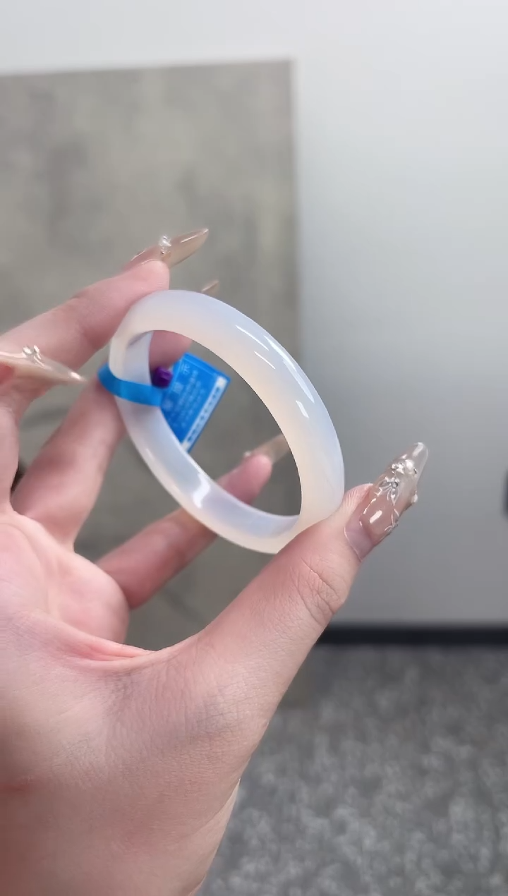 【闪购商品】玛瑙/玉髓手镯未镶嵌53-54圈需要包容