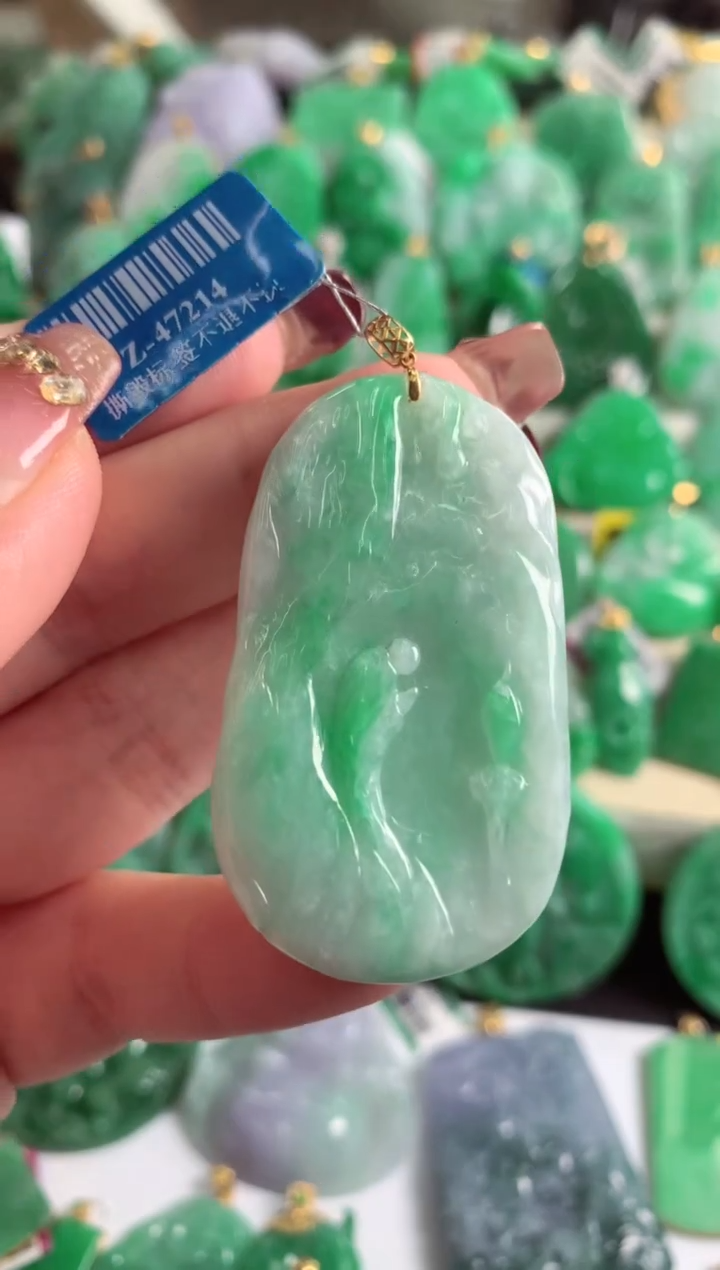 【闪购商品】翡翠吊坠(不含链)18K金镶嵌挂件