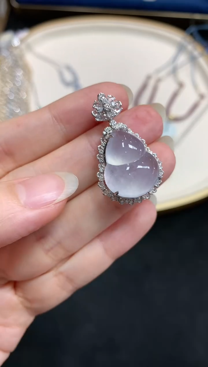 【闪购商品】翡翠吊坠(不含链)18K金镶嵌W398|17800