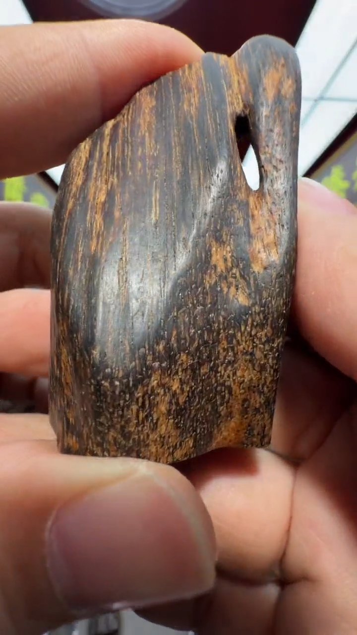 沉香吊坠多样性发一 都彭