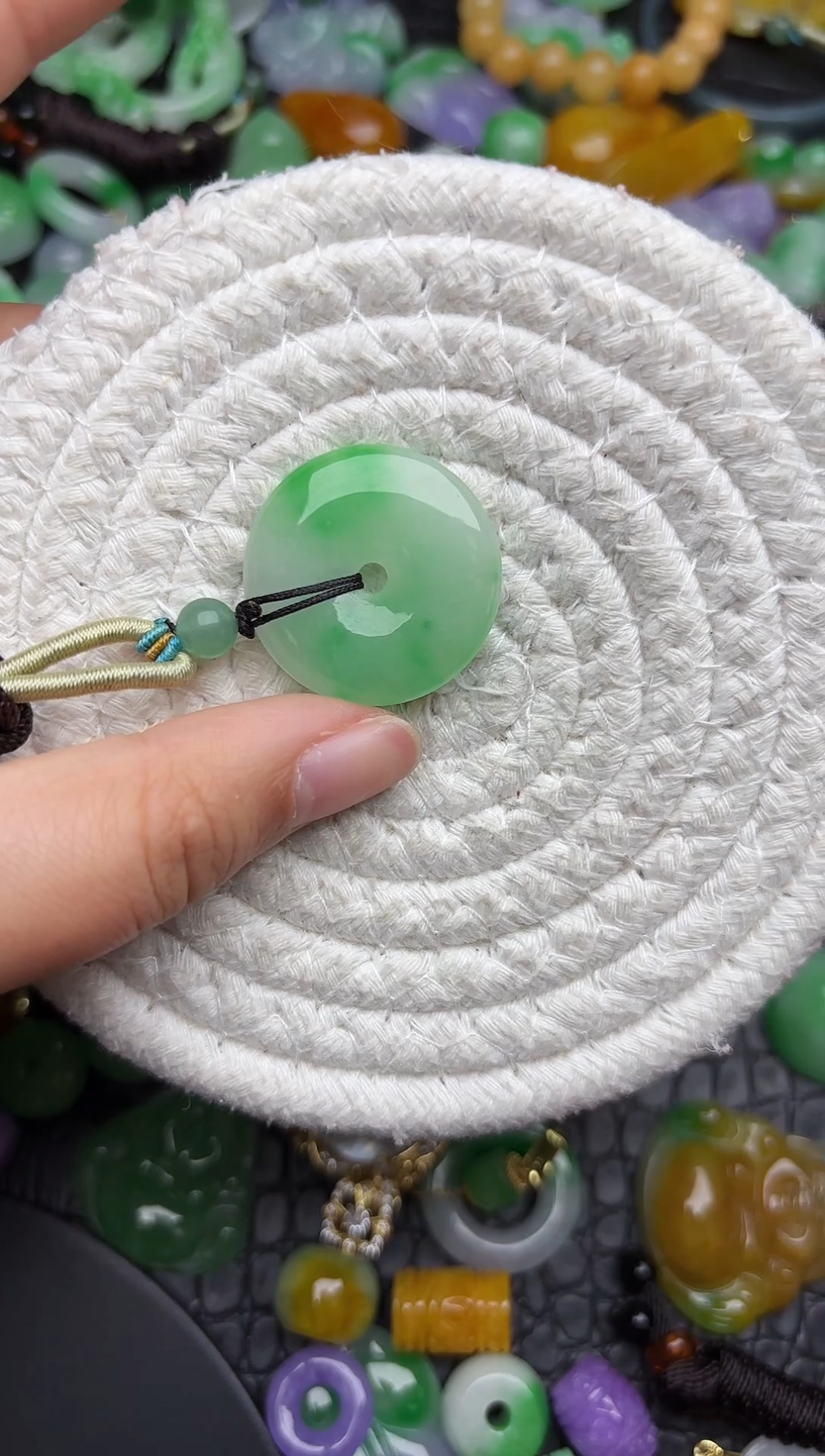 颈饰未镶嵌翡翠缅甸翡翠吊坠