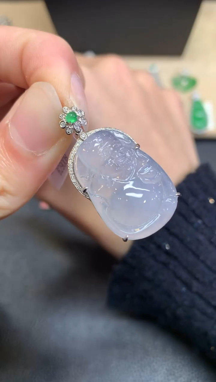 【闪购商品】翡翠颈饰18K金镶嵌财神爷【无服务费】