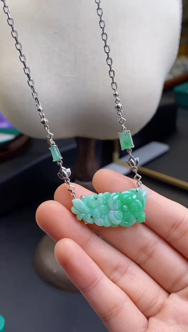 颈饰银S925镶嵌翡翠16989