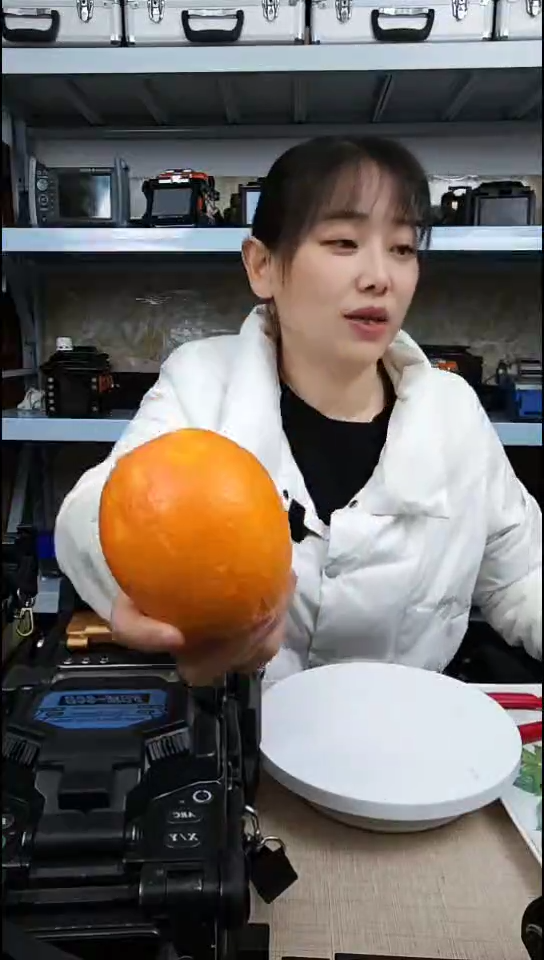现摘现发脐橙一箱10近