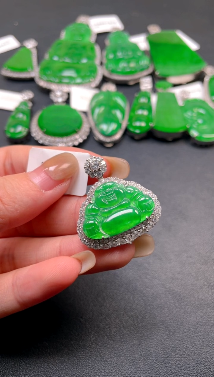 颈饰银S925镶嵌翡翠吊坠