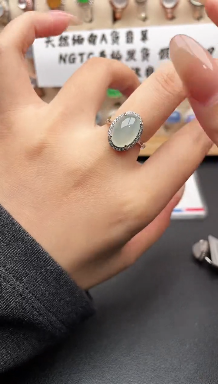 银S925镶嵌戒指翡翠一物一证一礼盒