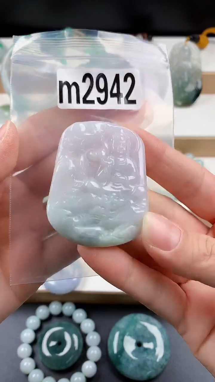 颈饰未镶嵌翡翠天然翡翠吊坠挂件