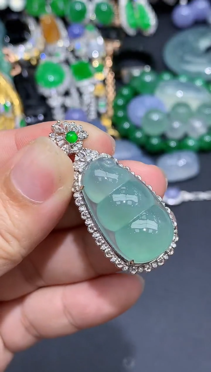 翡翠18K金镶嵌颈饰497-春日珠宝