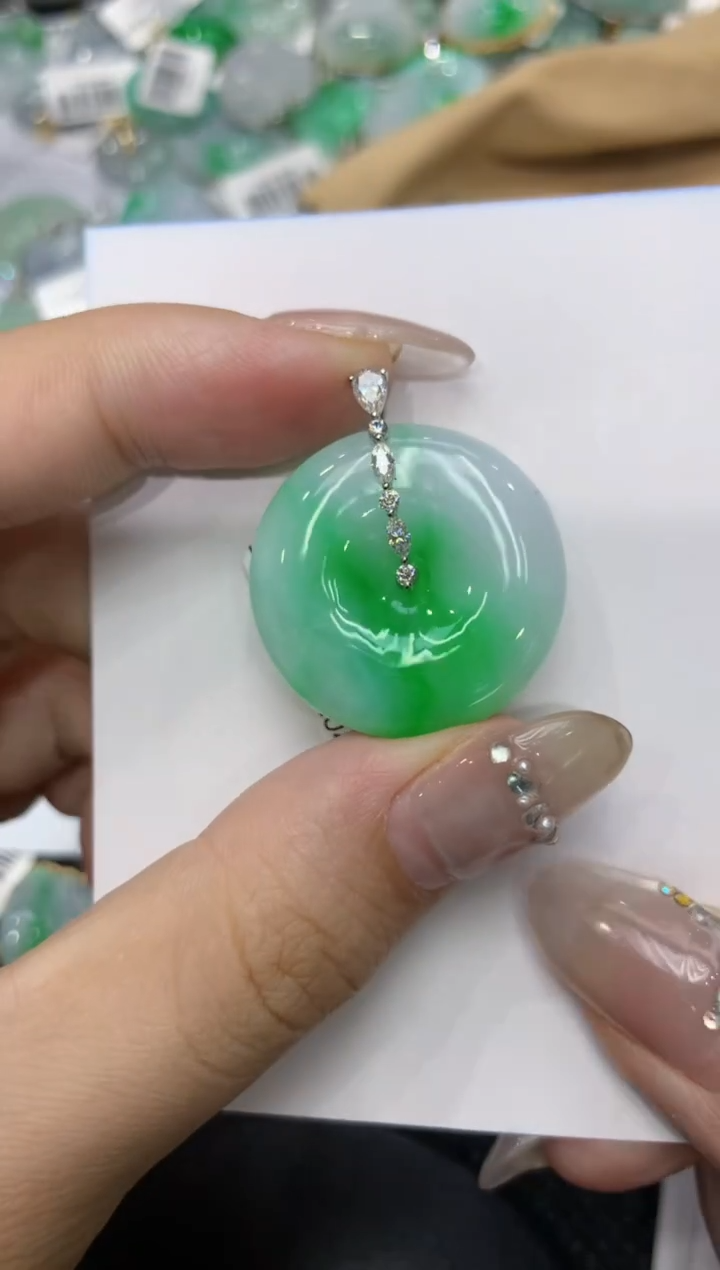 【闪购商品】翡翠颈饰18K金镶嵌222222222