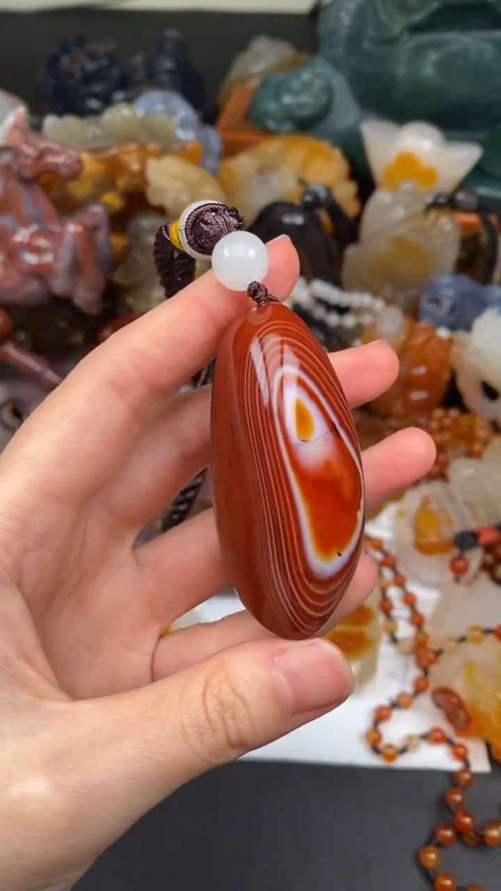 未镶嵌颈饰玛瑙/玉髓AA