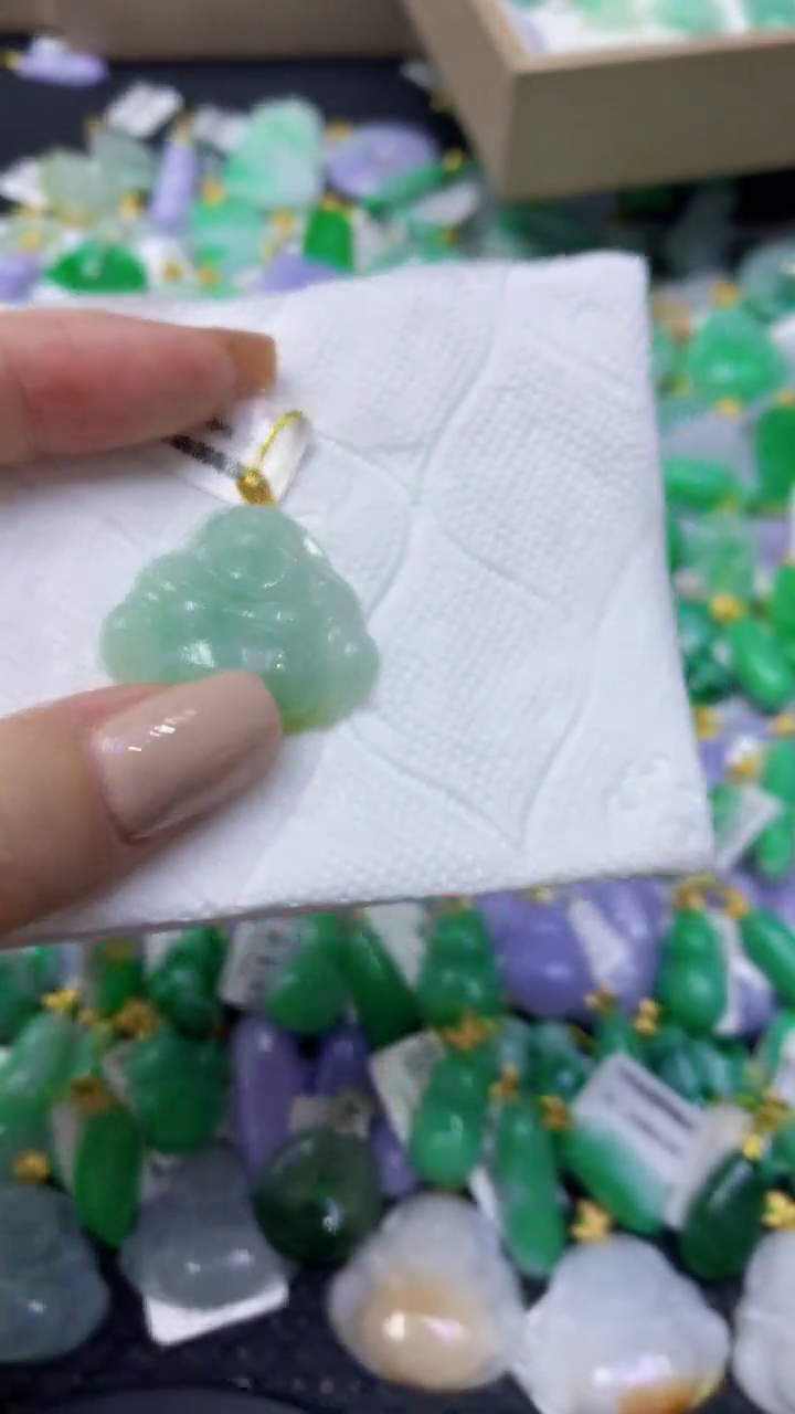 颈饰未镶嵌翡翠天然缅甸翡翠A货