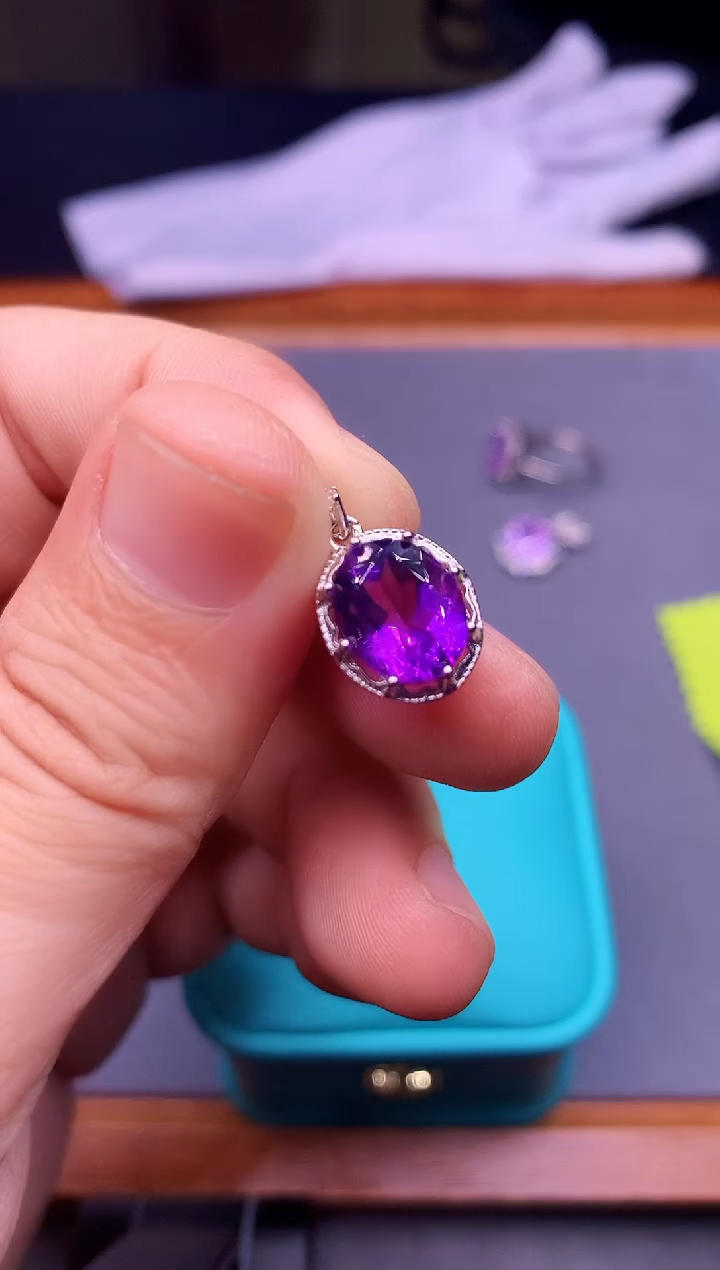 【闪购商品】紫晶吊坠(不含链)银S925镶嵌............