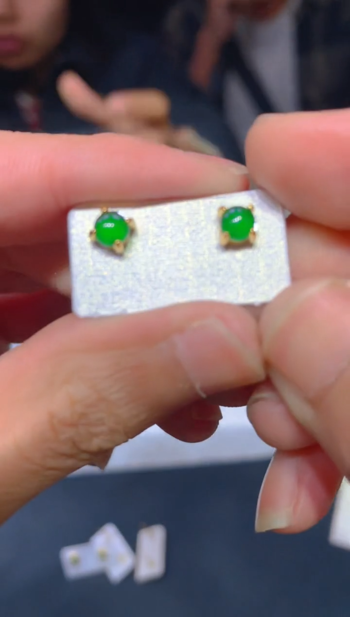 【闪购商品】定制翡翠未镶嵌57定制翡翠.多样性发货-发其一