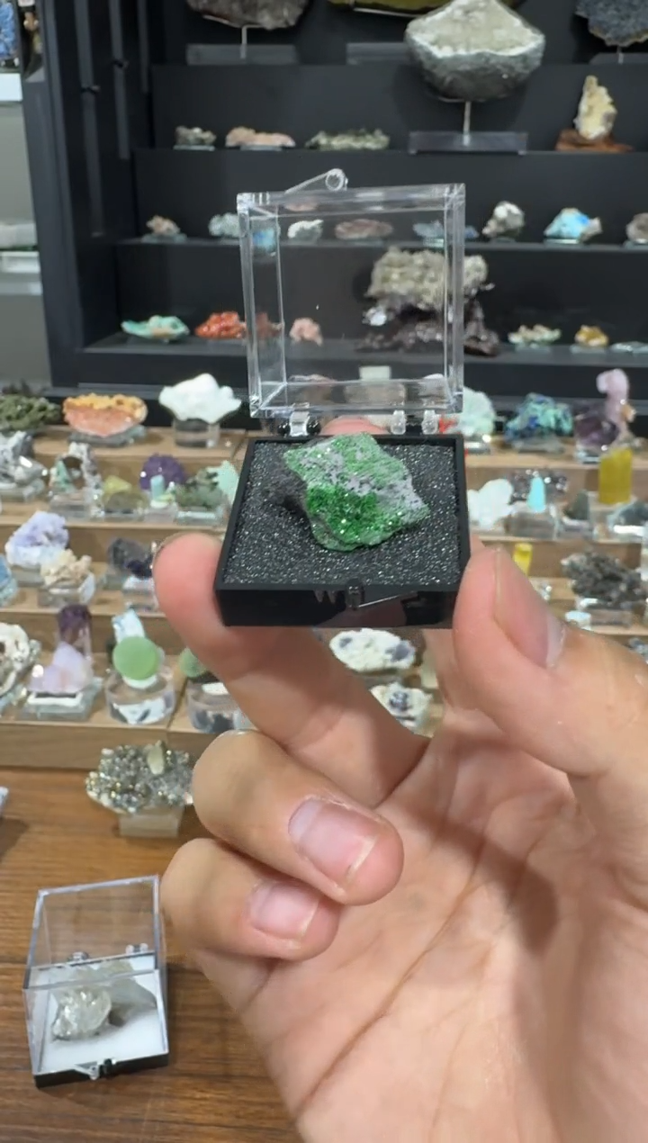 月下珠宝严选矿物