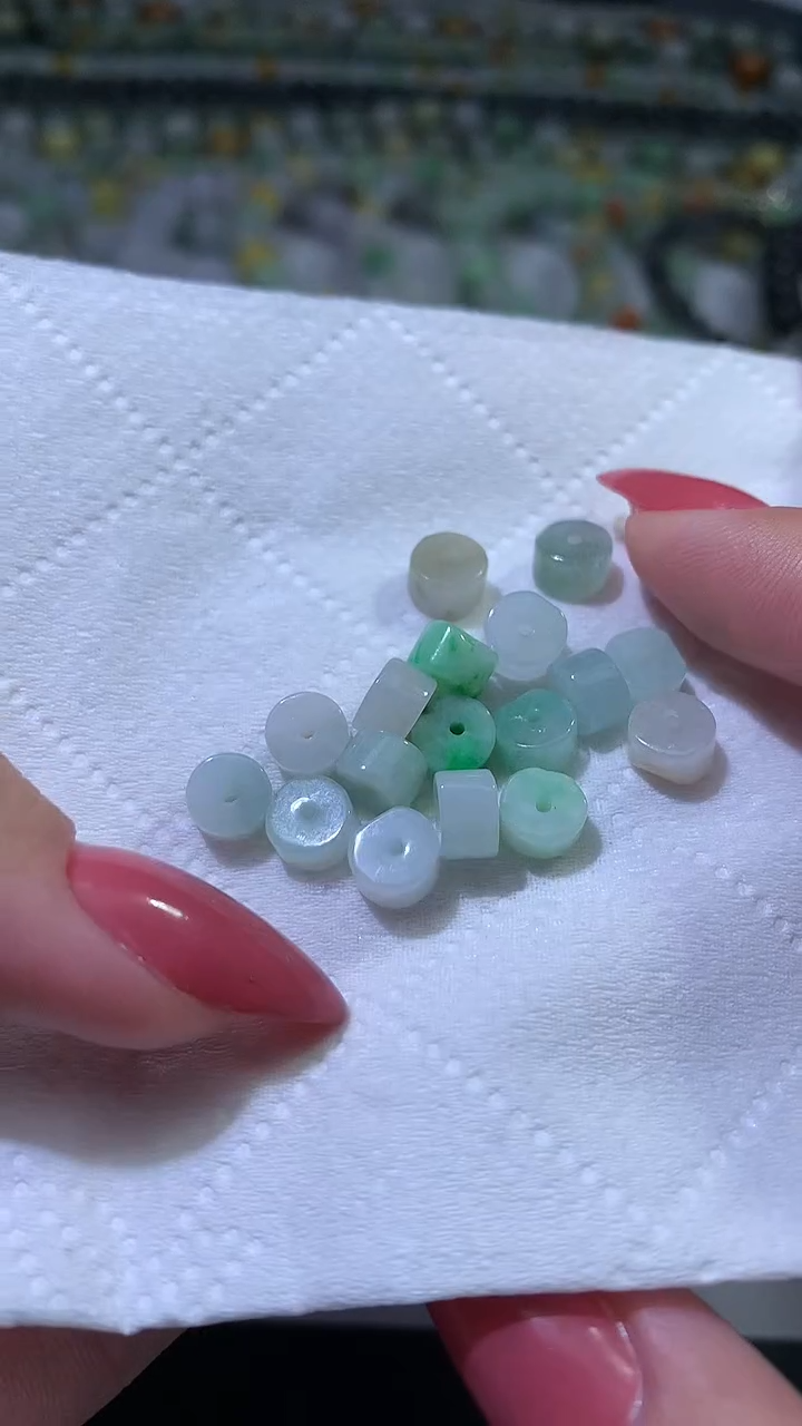 颈饰未镶嵌翡翠ZX018774