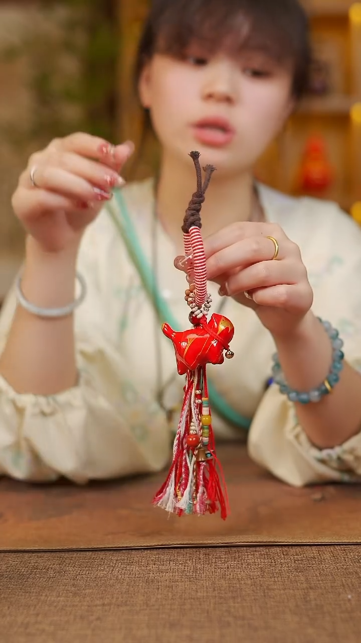 p110宴禾堂漆猫挂件------78