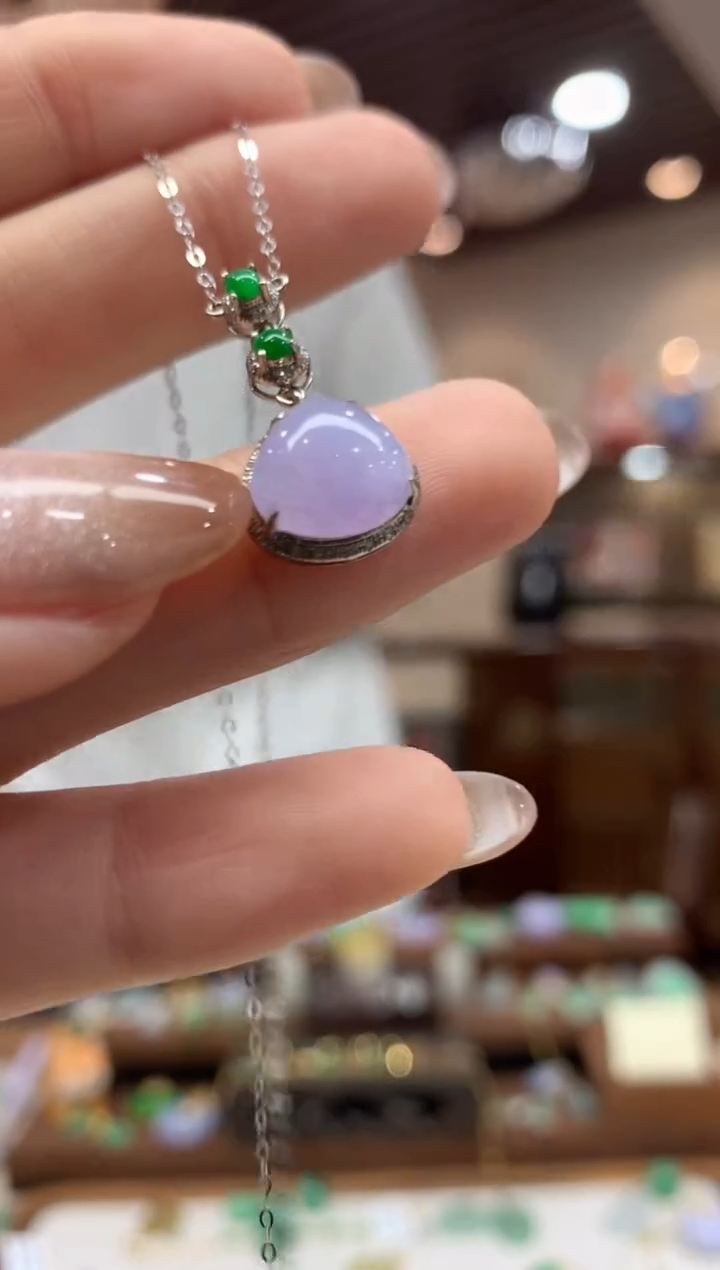 【闪购商品】翡翠吊坠(不含链)18K金镶嵌蛋面