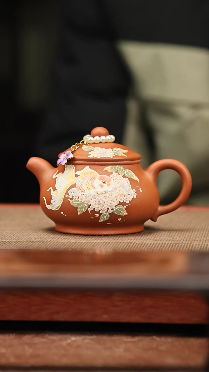 茶壶紫砂有余 潘壶