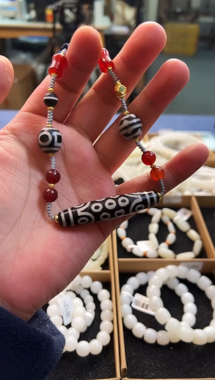 玛瑙/玉髓（覆膜）颈饰未镶嵌崔*生0000