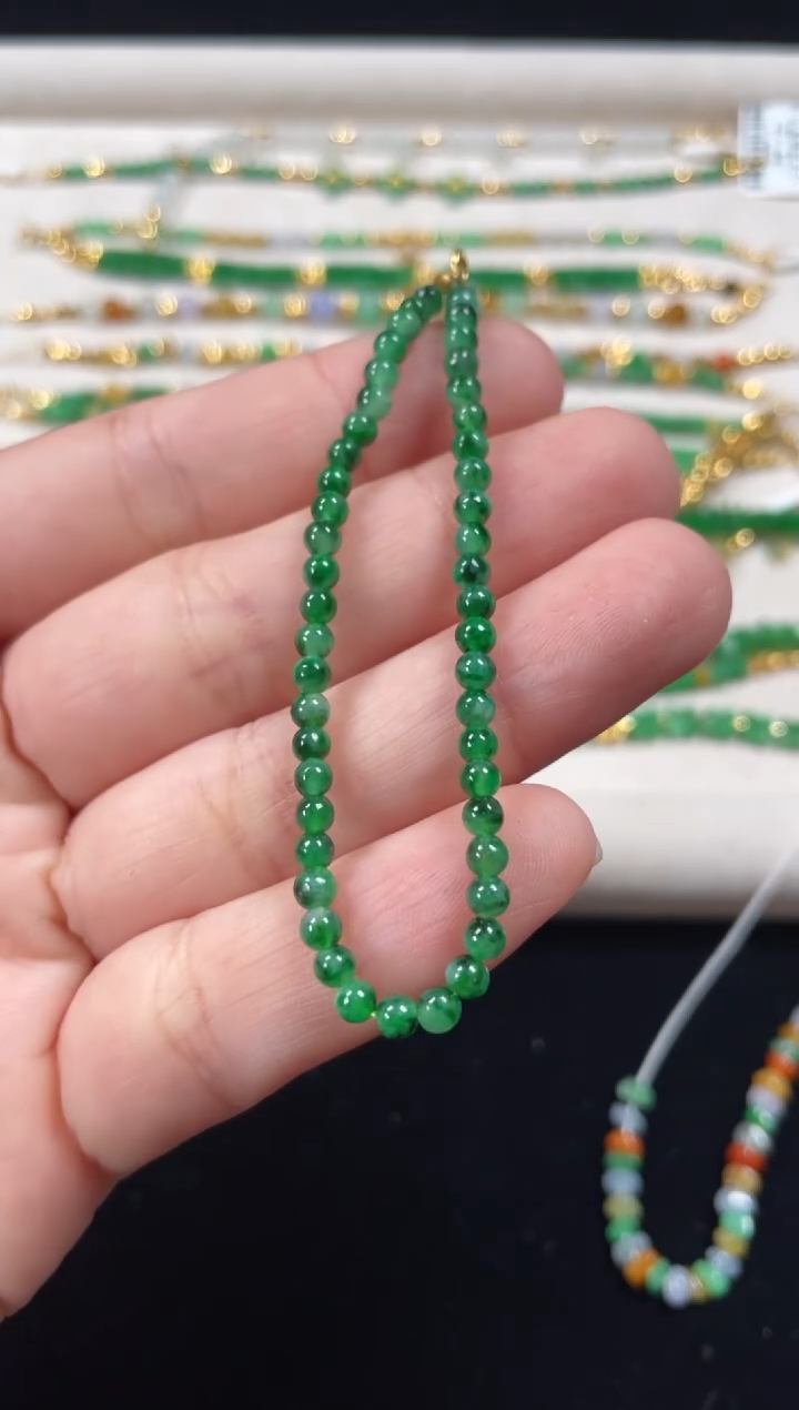 18K金镶嵌手链翡翠一条  P332