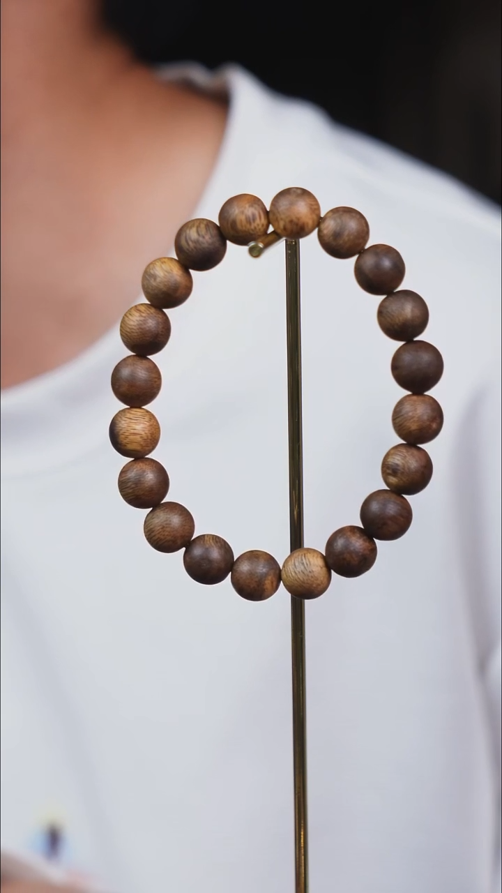 沉香手串SG023 海南莺歌绿棋楠10mm单圈1