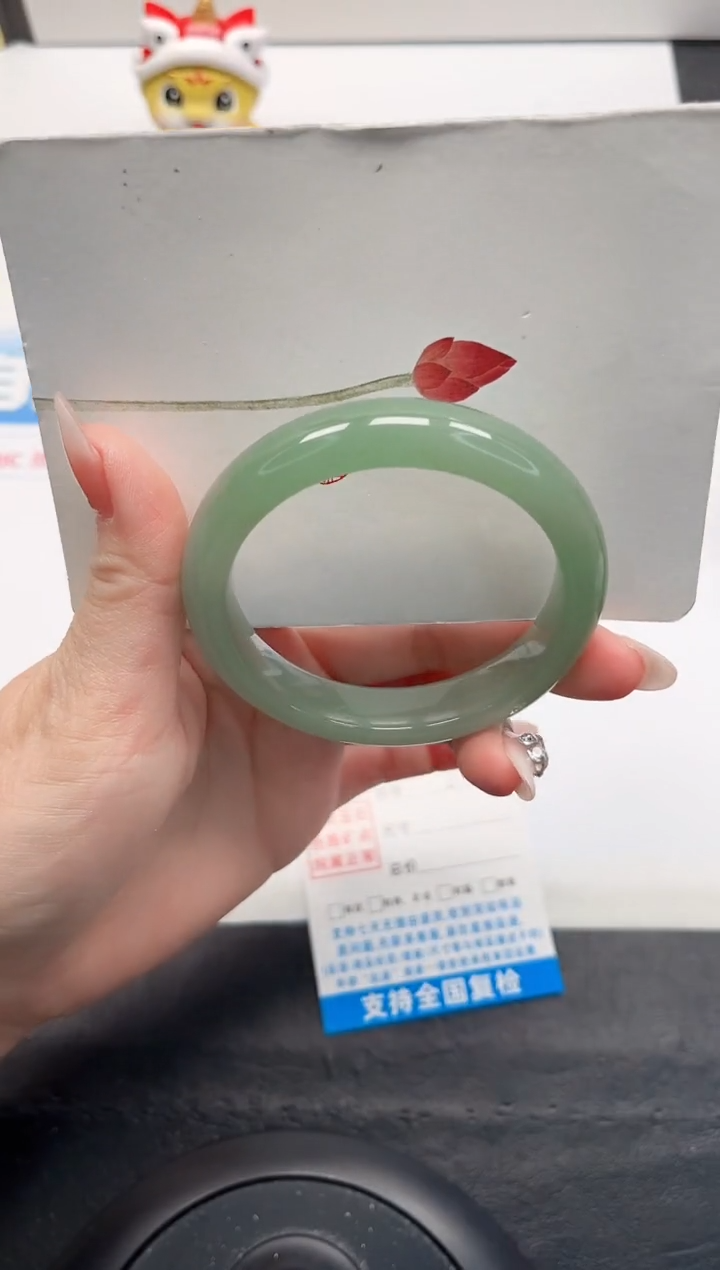 【闪购商品】石英质玉手镯未镶嵌26-56