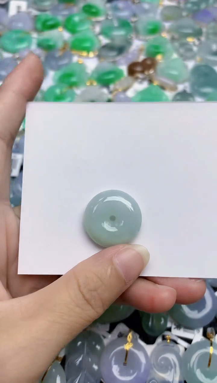 翡翠未镶嵌颈饰天然翡翠A货