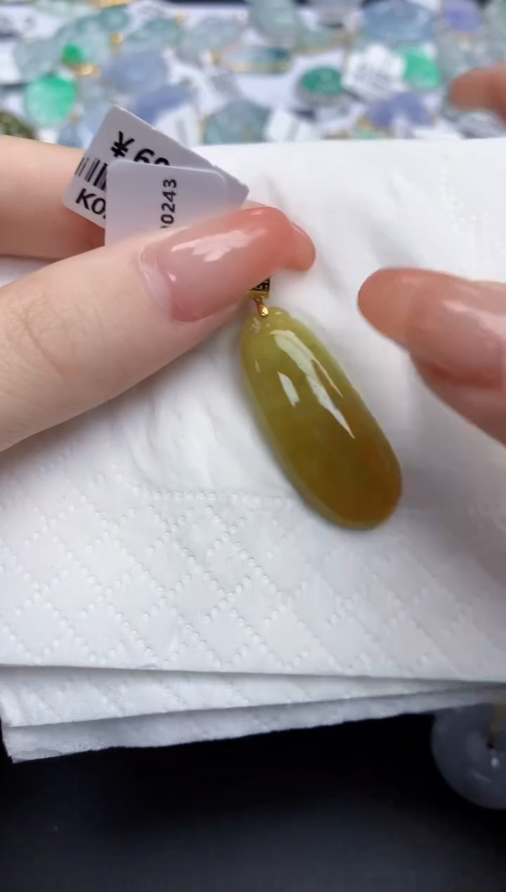 【闪购商品】翡翠颈饰18K金镶嵌天然缅甸翡翠A货