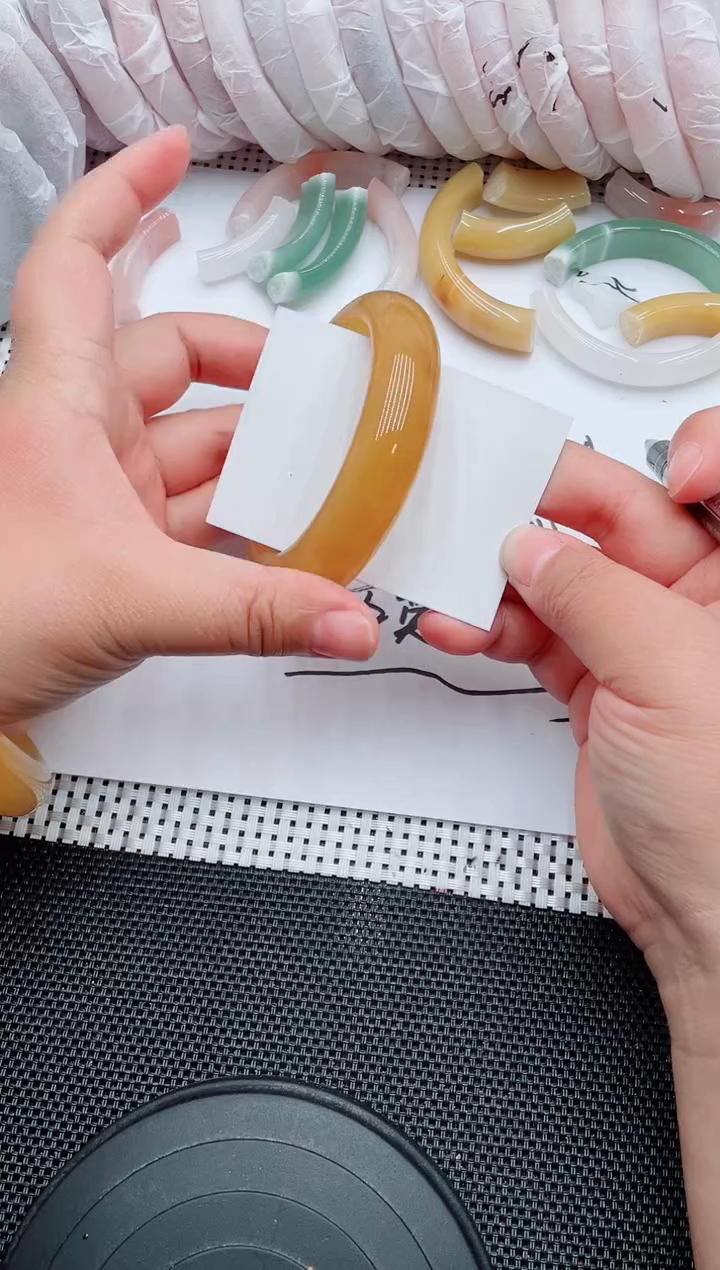 未镶嵌手镯石英质玉61-56-57