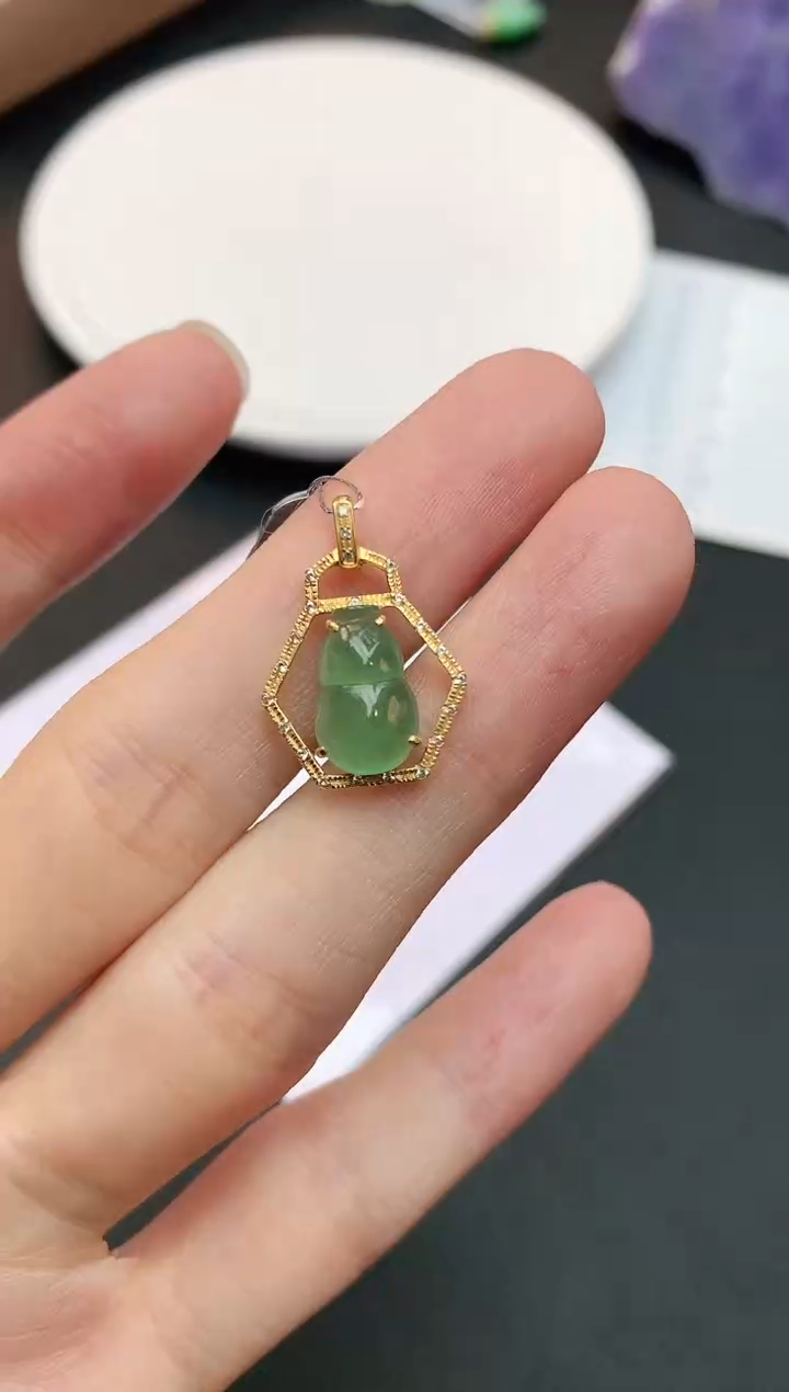 【闪购商品】翡翠颈饰18K金镶嵌赠礼盒证书 小君