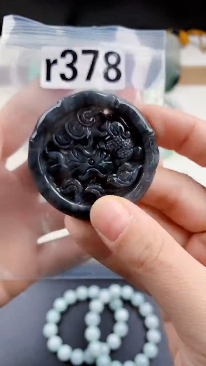 颈饰未镶嵌翡翠天然翡翠吊坠挂件