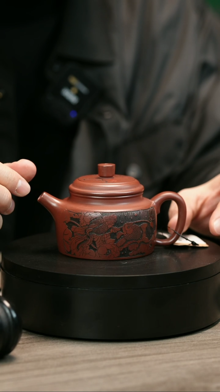 茶壶紫砂远*H2419李發香龙血砂荷气生财德中