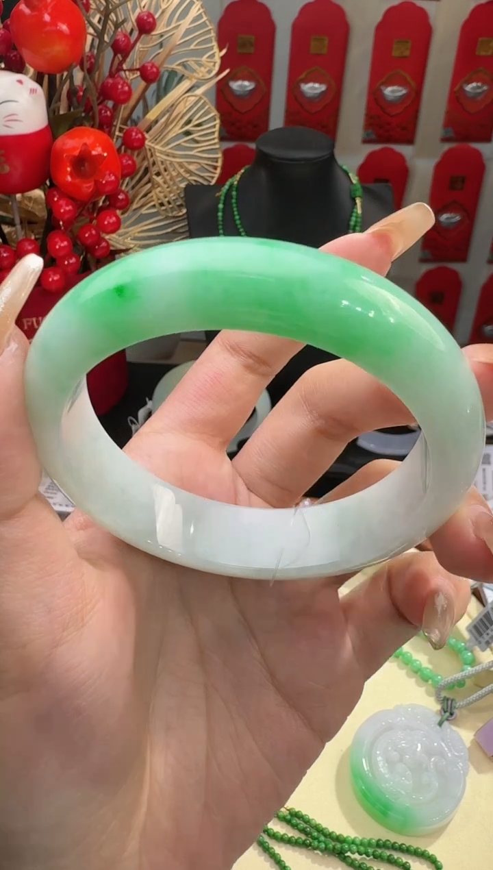 【闪购商品】翡翠手镯未镶嵌手镯