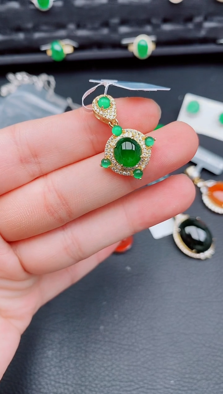 【闪购商品】翡翠颈饰银S925镶嵌天然a货翡翠296