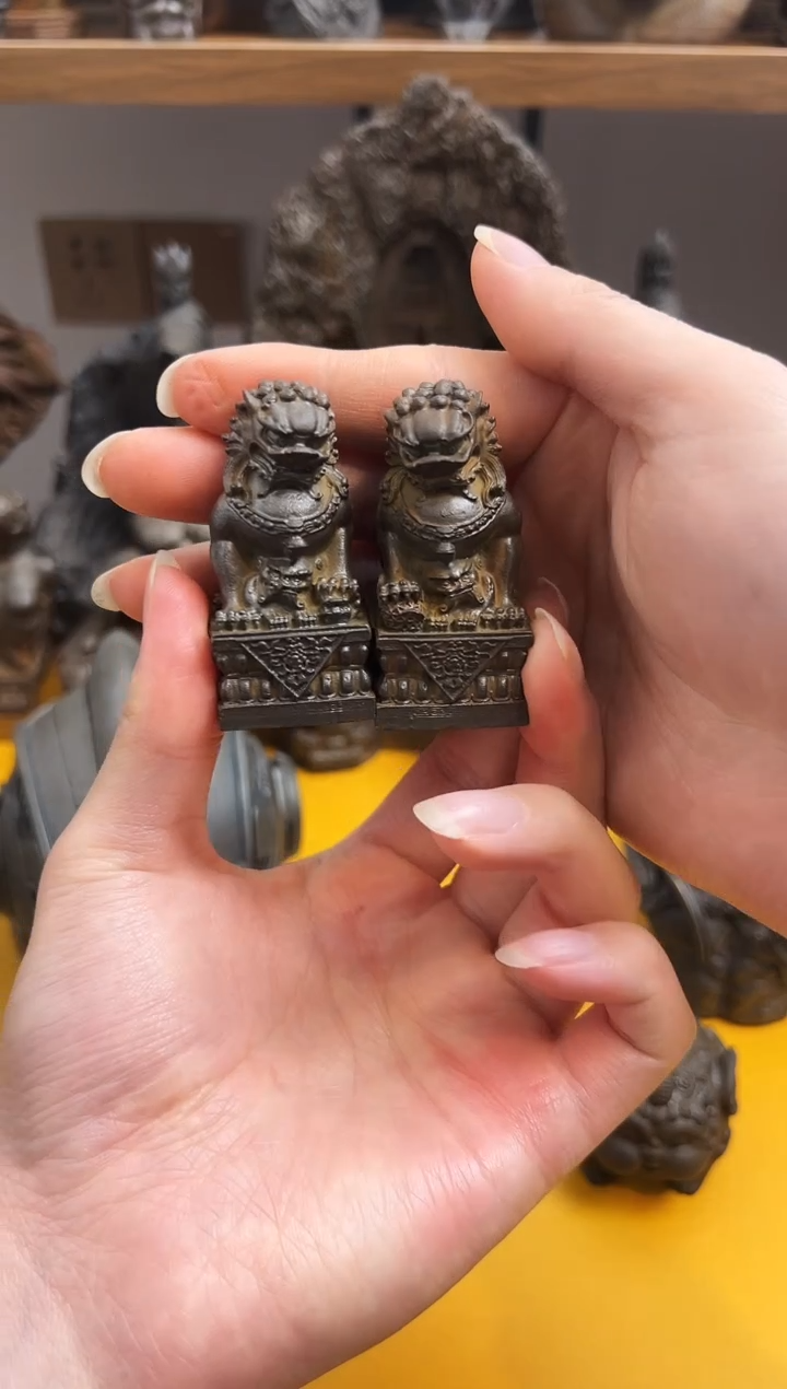 金属实心铁艺--6.5京狮一对