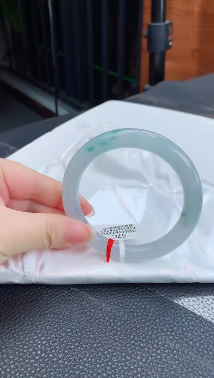 【闪购商品】翡翠手镯未镶嵌缅甸天然翡翠A货手镯