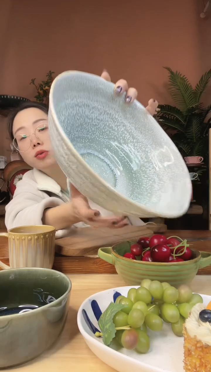 陶瓷9英寸异形不规则碗 微瑕疵