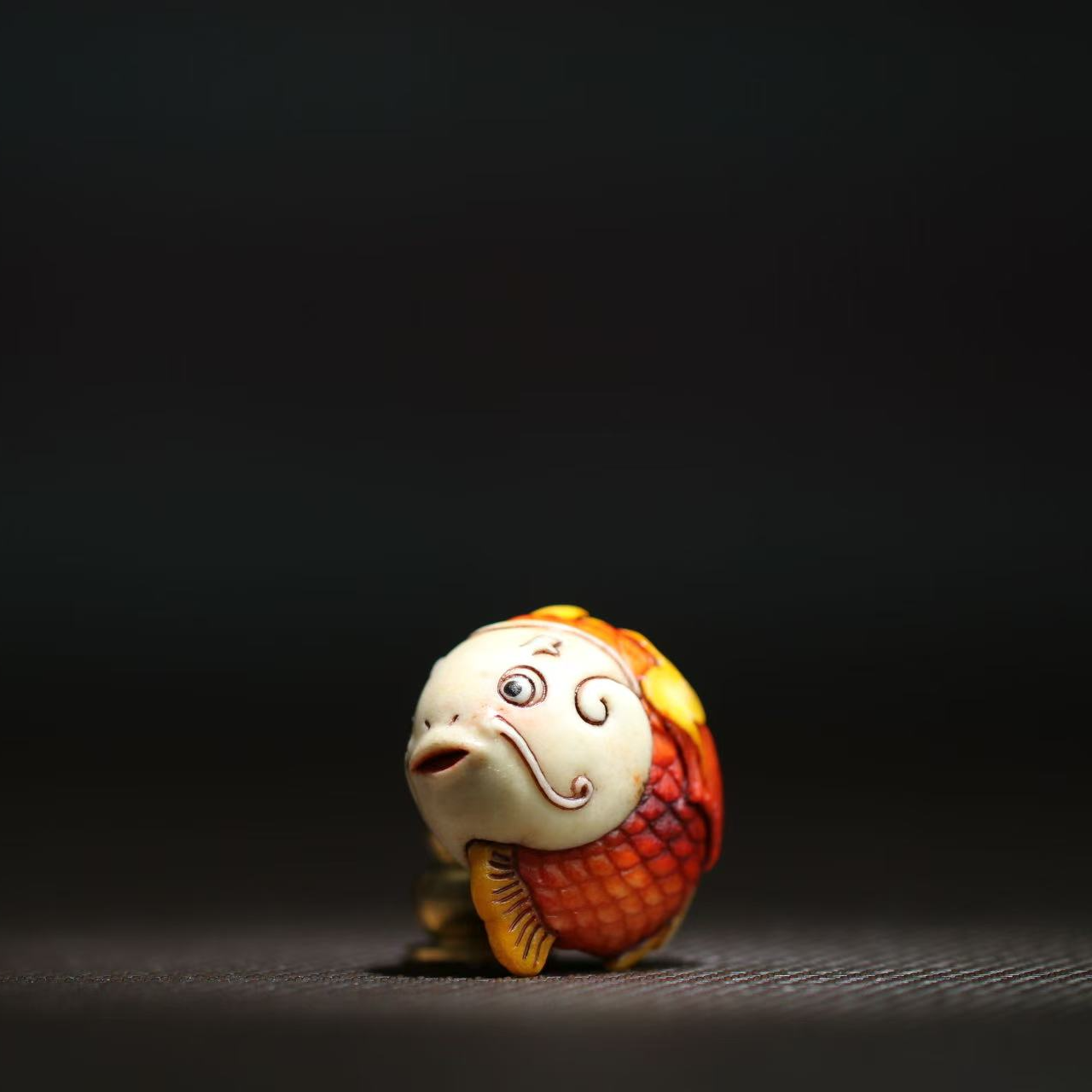 龙鱼 锦鲤 年年有余 根付作品 方颜雕刻 文玩摆件 个性 送朋友