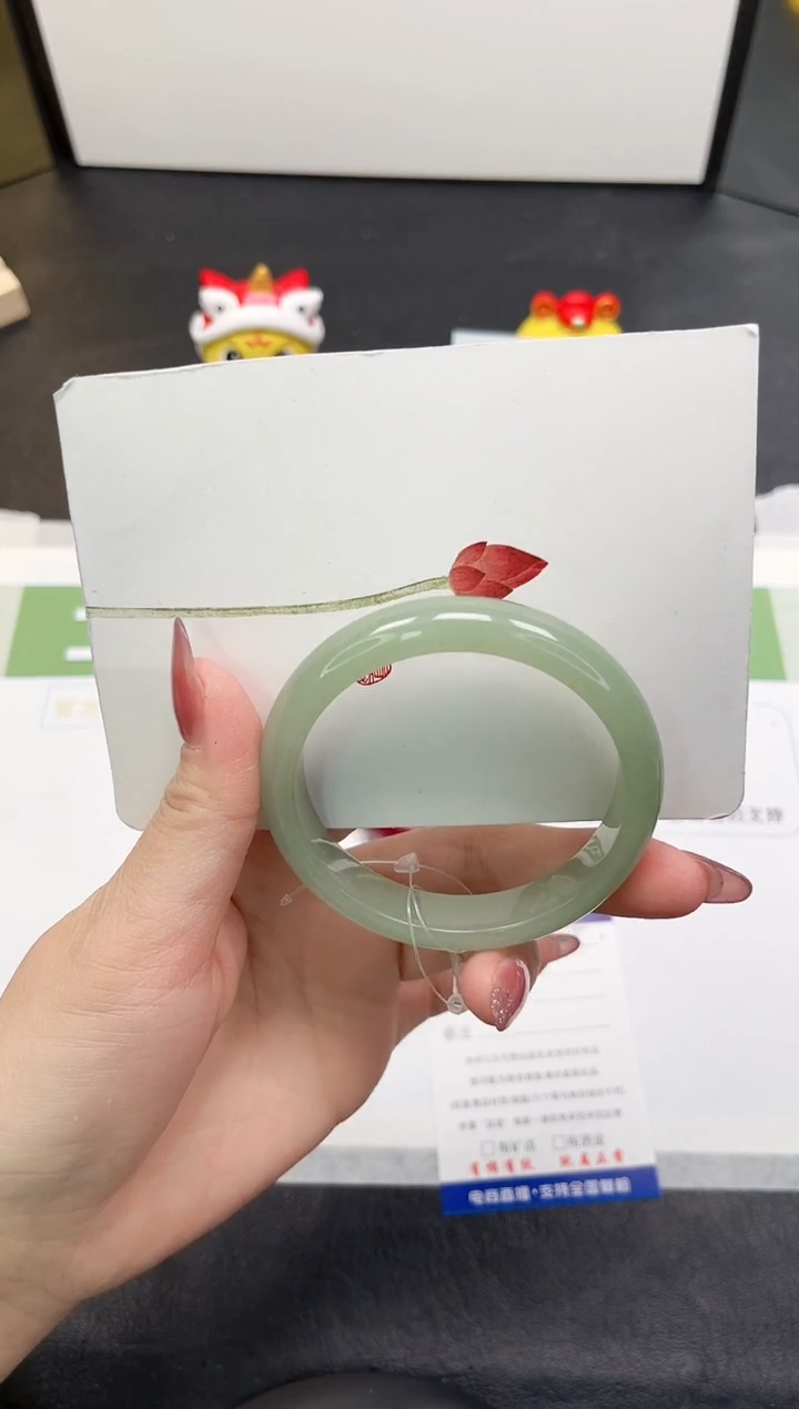 【闪购商品】石英质玉手镯未镶嵌105-54.8