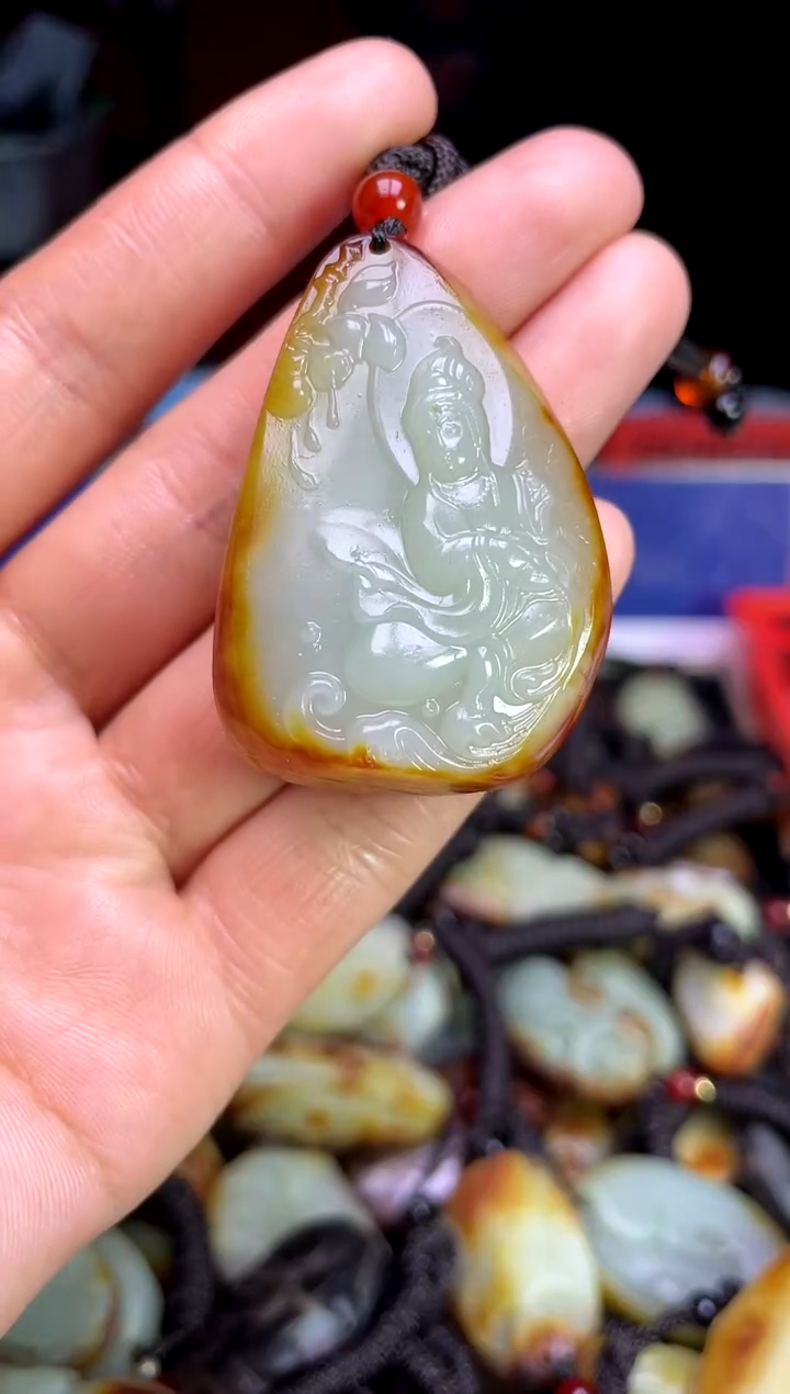 【闪购商品】和田玉未镶嵌颈饰1