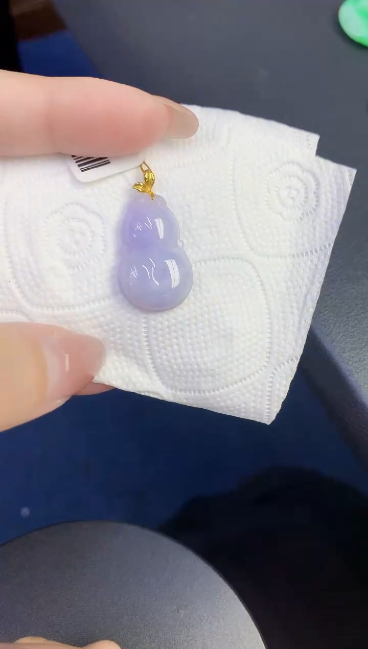 颈饰18K金镶嵌翡翠缅甸天然翡翠A货