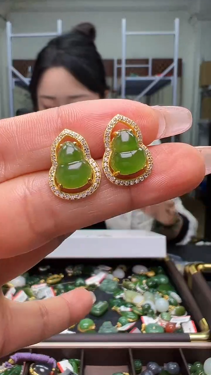 颈饰银S925镶嵌和田玉（多样性发货.发其一)12.26.92