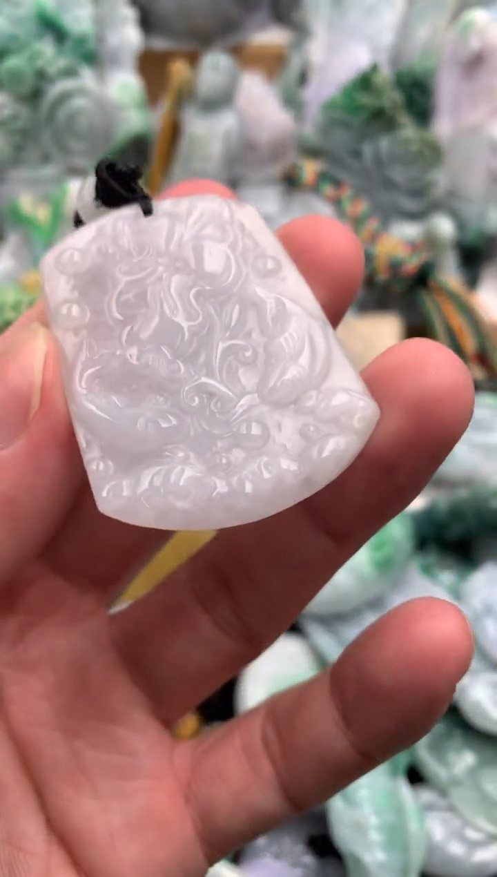 吊坠(不含链)未镶嵌翡翠1