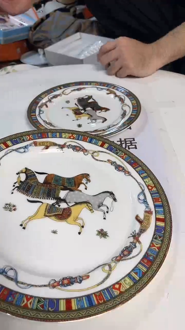 杯鸿辉家品牌瓷器，京东包邮！