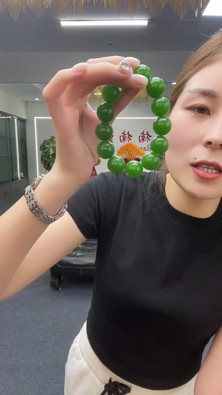绿色卡18手串多样性发货一件