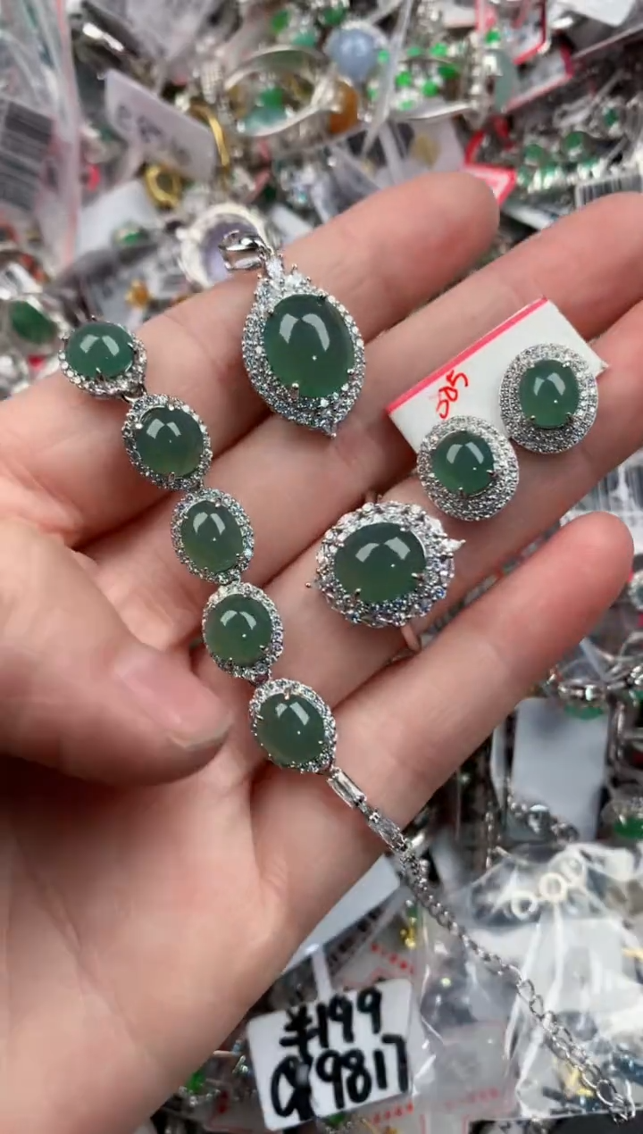 银S925镶嵌戒指翡翠888           4