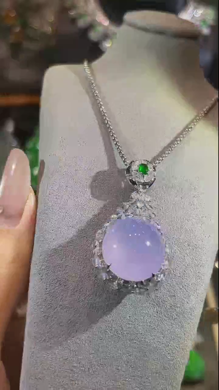 【闪购商品】翡翠吊坠(不含链)18K金镶嵌吊坠